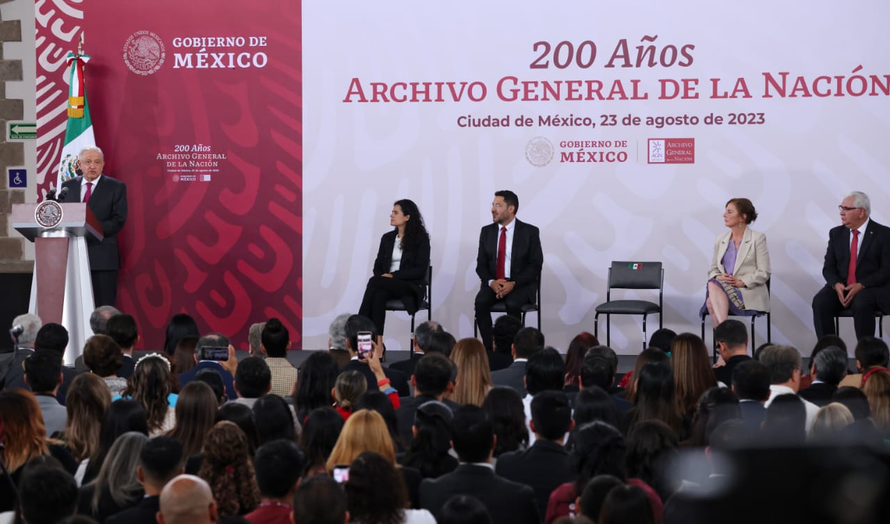 FOTO - CEREMONIA DEL 200 ANIVERSARIO DEL ARCHIVO GENERAL DE LA NACIÓN (4).jpeg